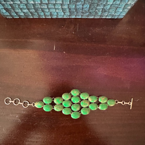 Jewelry - Unique Green Gemstone 925 Sterling Silver stamped Bracelet 8”